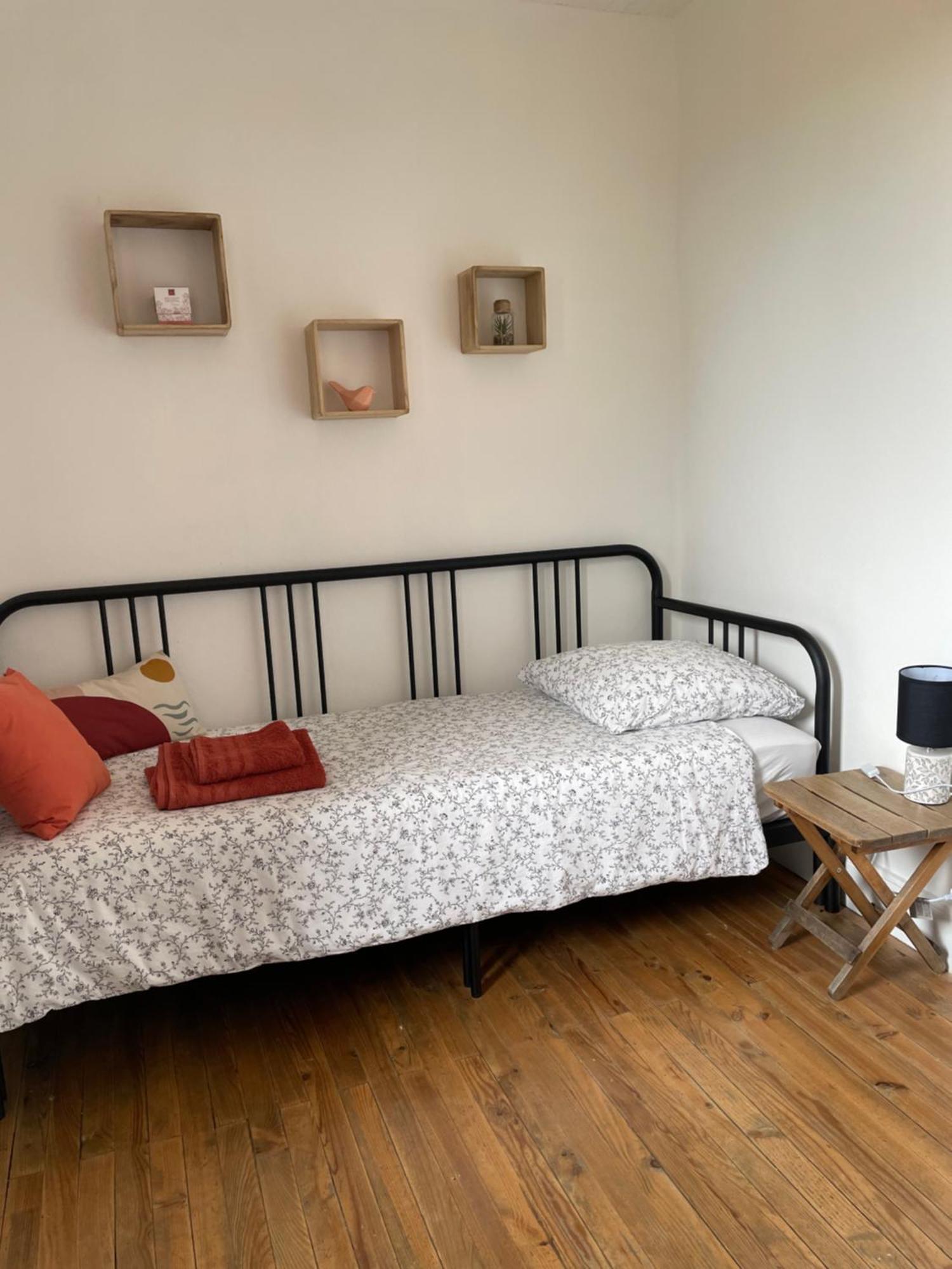 Bed and Breakfast Bien et toit à Montredon  Extérieur photo
